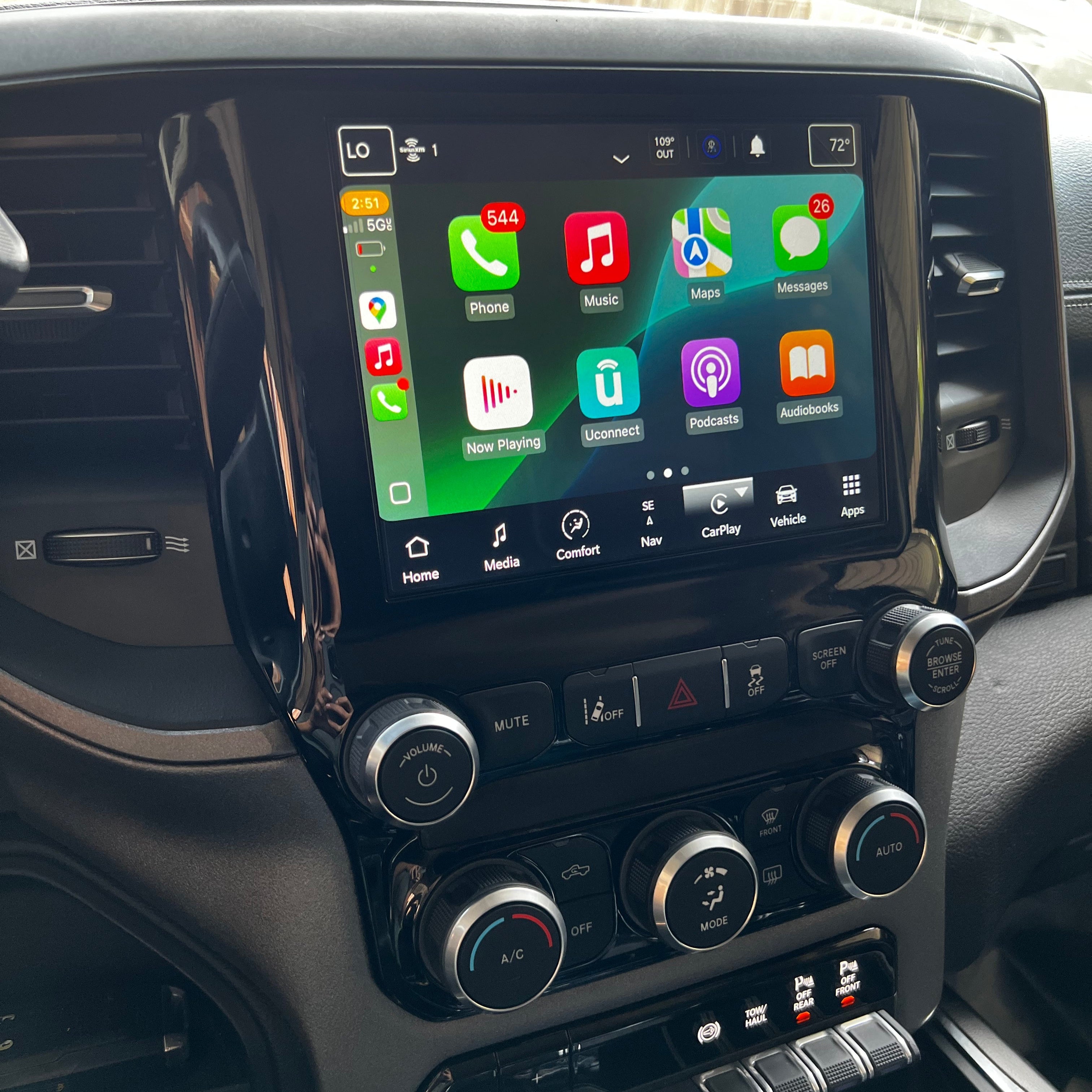 2019-2024 RAM 1500 UBL Uconnect 5 Upgrade kit with 8.4-inch Touchscreen including Wireless Apple CarPlay / Android Auto